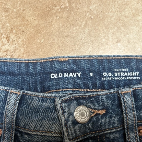 Old Navy OG straight high rise cuffed distressed size 8 jean shorts - Picture 2 of 3